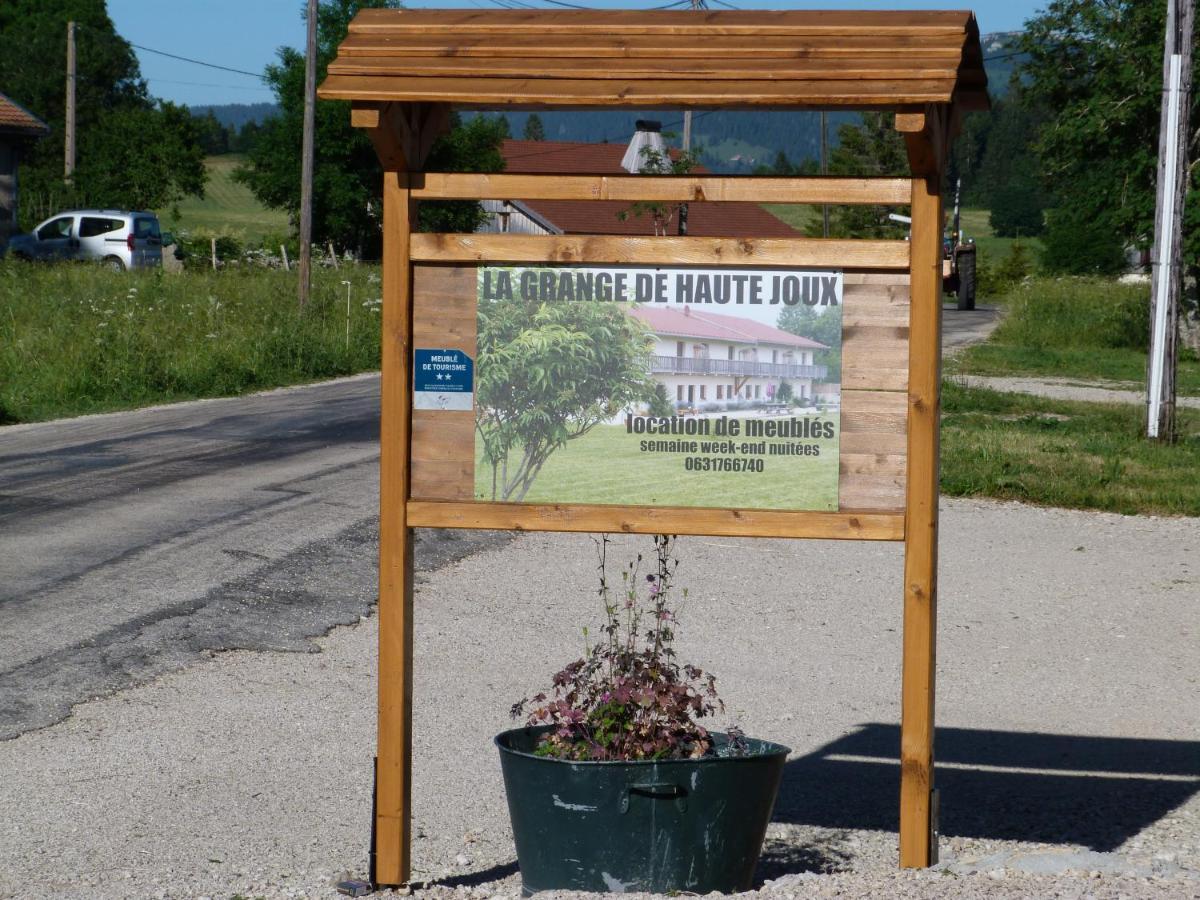 La Grange De Haute-Joux Les Fourgs Eksteriør billede