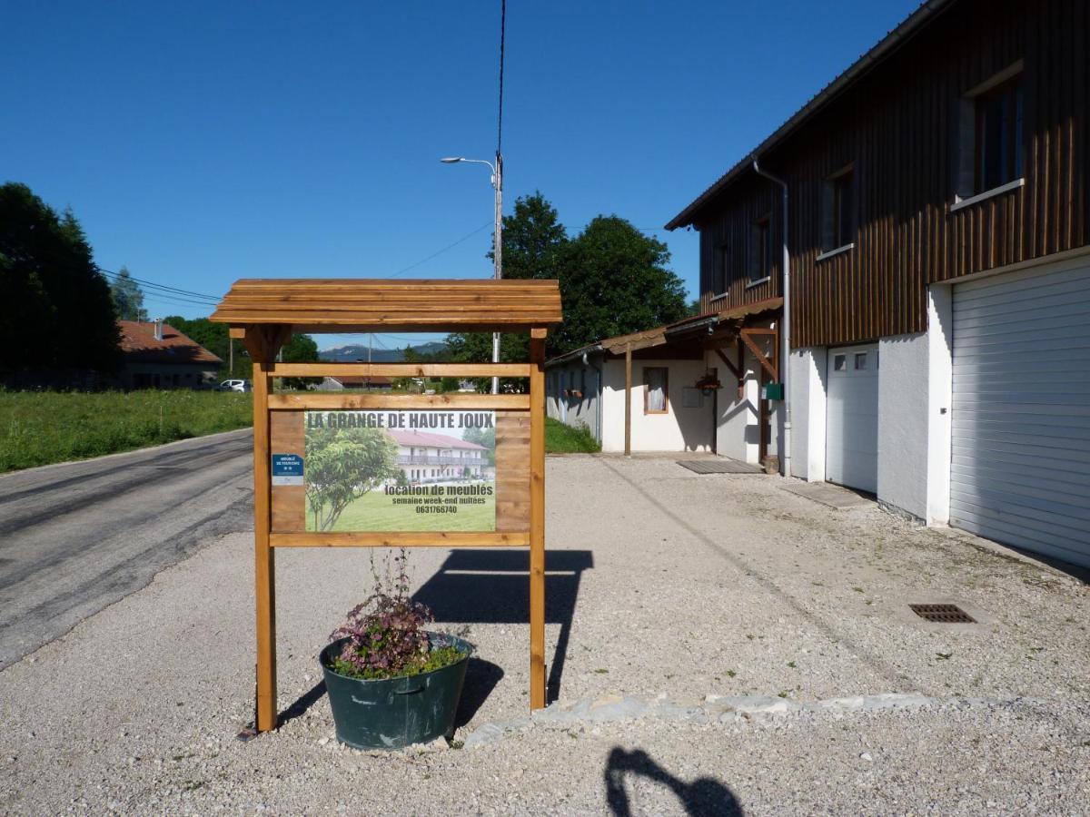 La Grange De Haute-Joux Les Fourgs Eksteriør billede