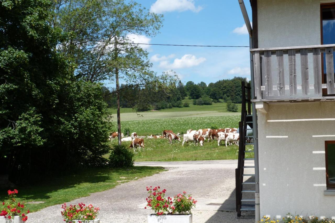 La Grange De Haute-Joux Les Fourgs Eksteriør billede